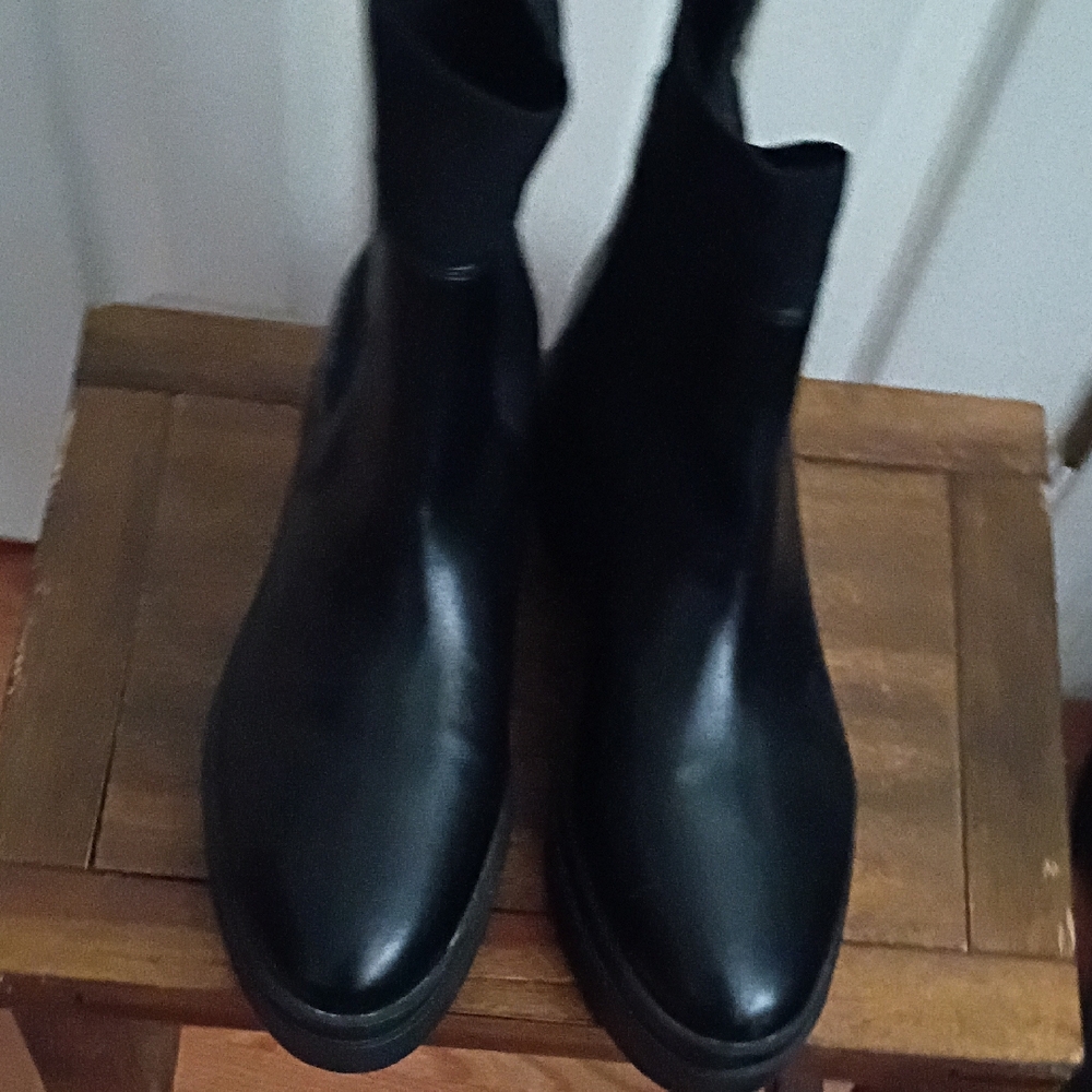 G by Guess Men's Classic Black Boots